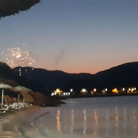 Villa 《μάνα γη》