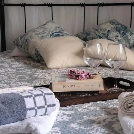 Villa 《μάνα γη》
